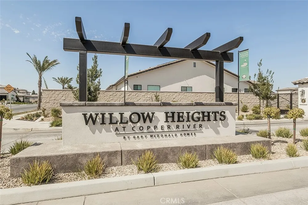 2825 E Beech Tree Clovis, CA 93619