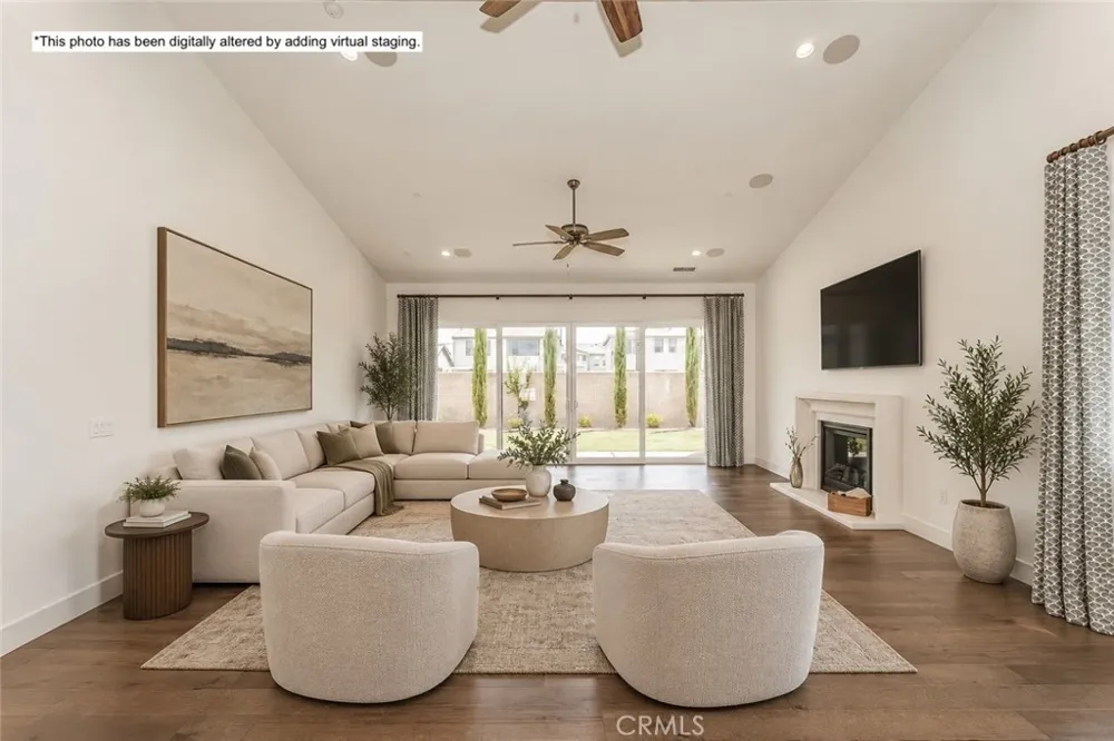 2825 E Beech Tree Clovis, CA 93619