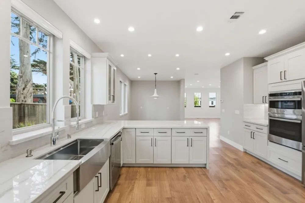 61 Wylvale Avenue Moss Beach, CA 94038
