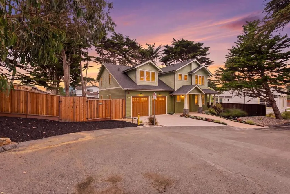 61 Wylvale Avenue Moss Beach, CA 94038
