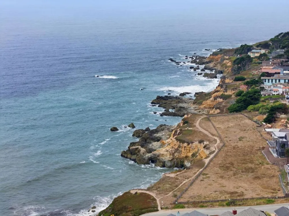 61 Wylvale Avenue Moss Beach, CA 94038