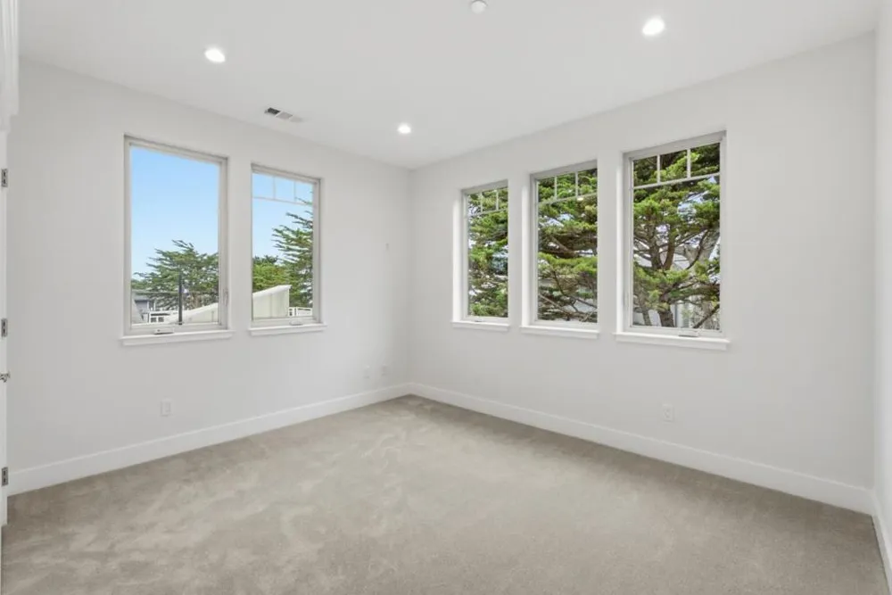 61 Wylvale Avenue Moss Beach, CA 94038