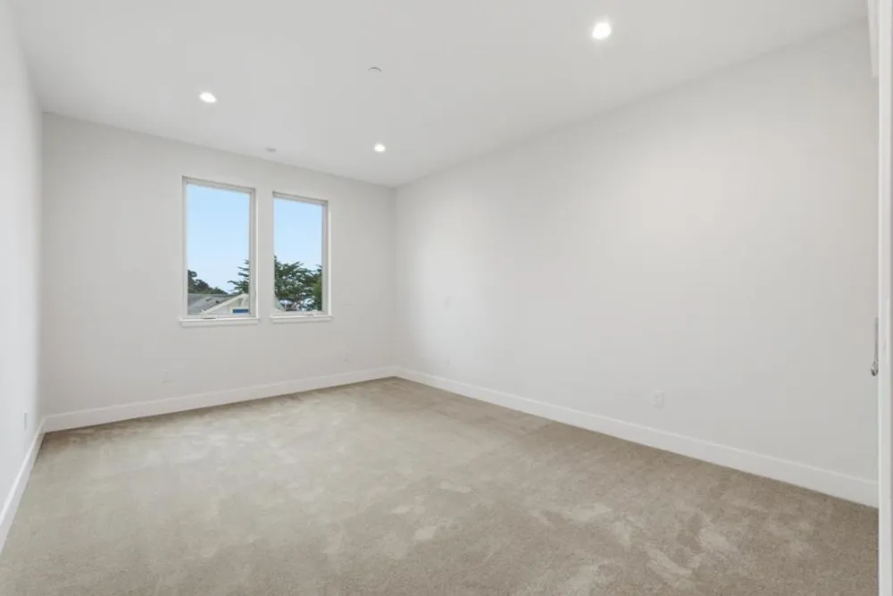 61 Wylvale Avenue Moss Beach, CA 94038