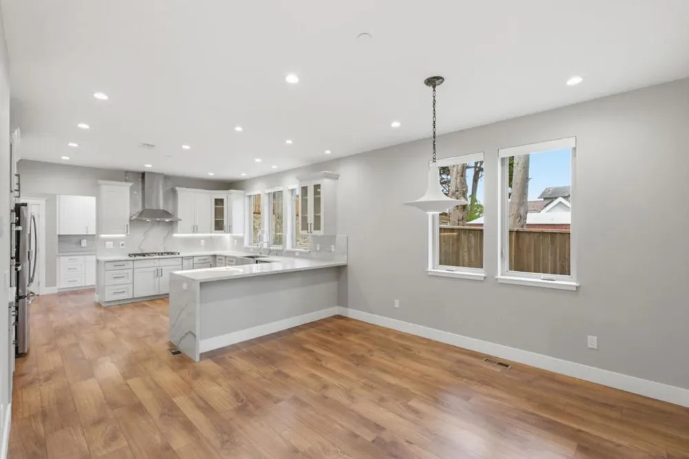 61 Wylvale Avenue Moss Beach, CA 94038