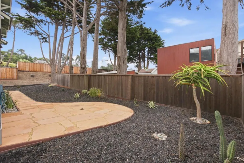61 Wylvale Avenue Moss Beach, CA 94038