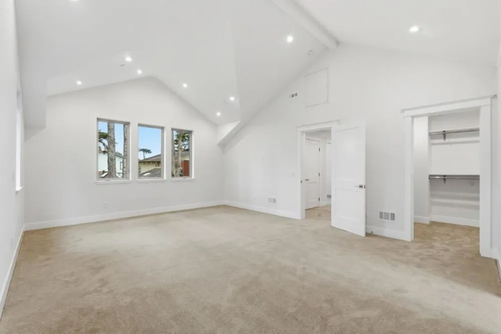 61 Wylvale Avenue Moss Beach, CA 94038