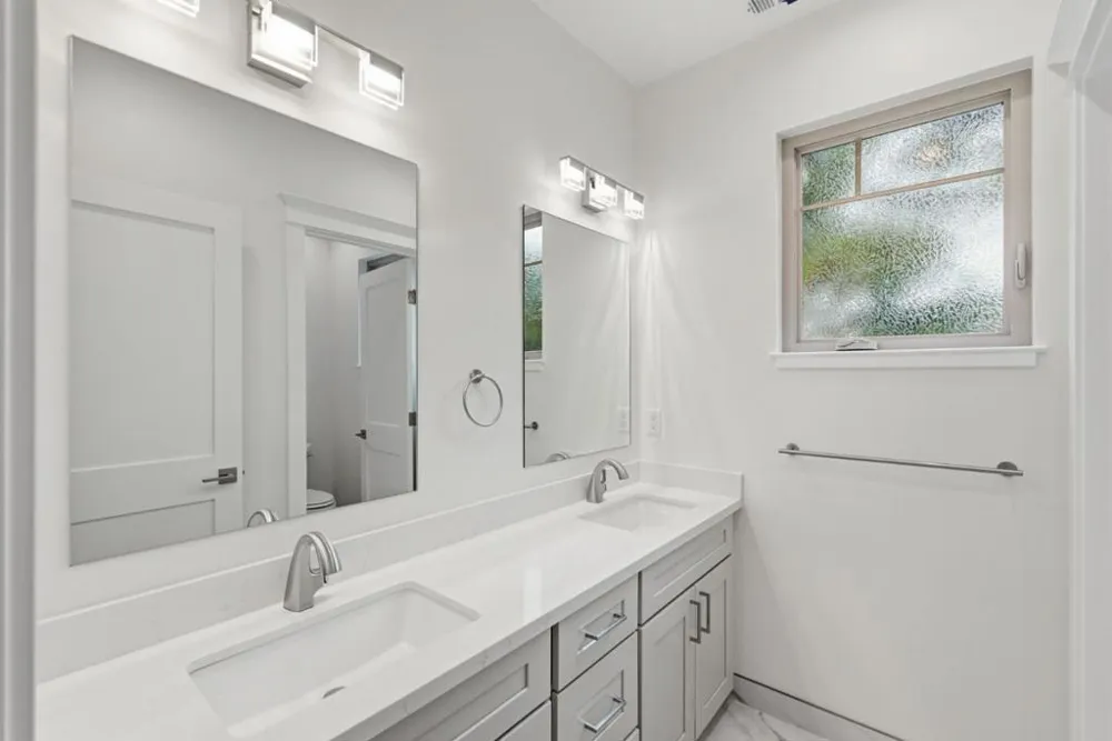 61 Wylvale Avenue Moss Beach, CA 94038