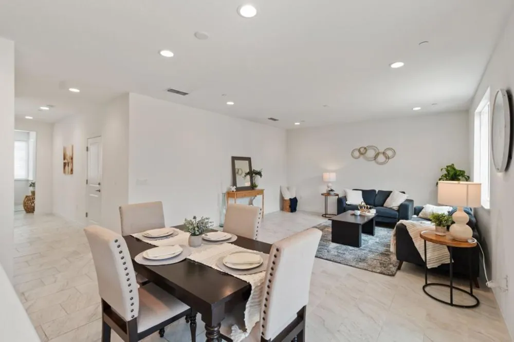 16562 Arbuckle Avenue Lathrop, CA 95330