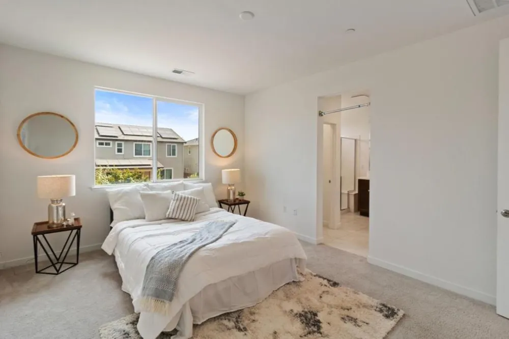 16562 Arbuckle Avenue Lathrop, CA 95330