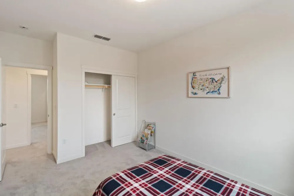 16562 Arbuckle Avenue Lathrop, CA 95330