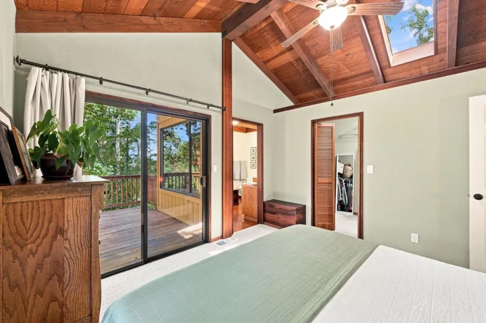 22163 Miller Ridge Road Los Gatos, CA 95033
