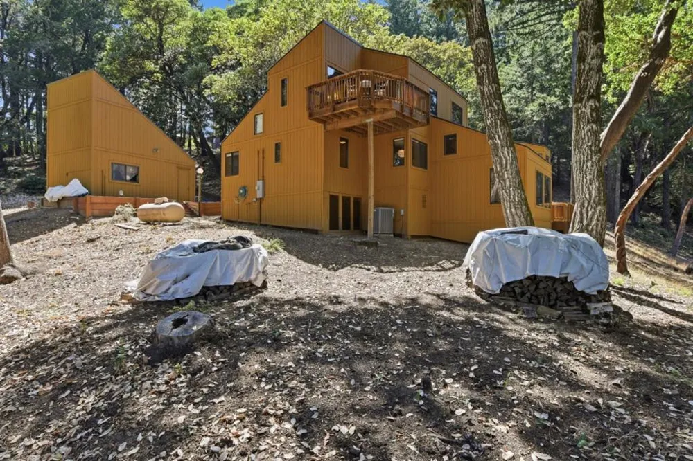 22163 Miller Ridge Road Los Gatos, CA 95033