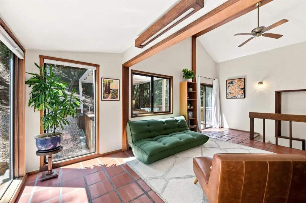22163 Miller Ridge Road Los Gatos, CA 95033