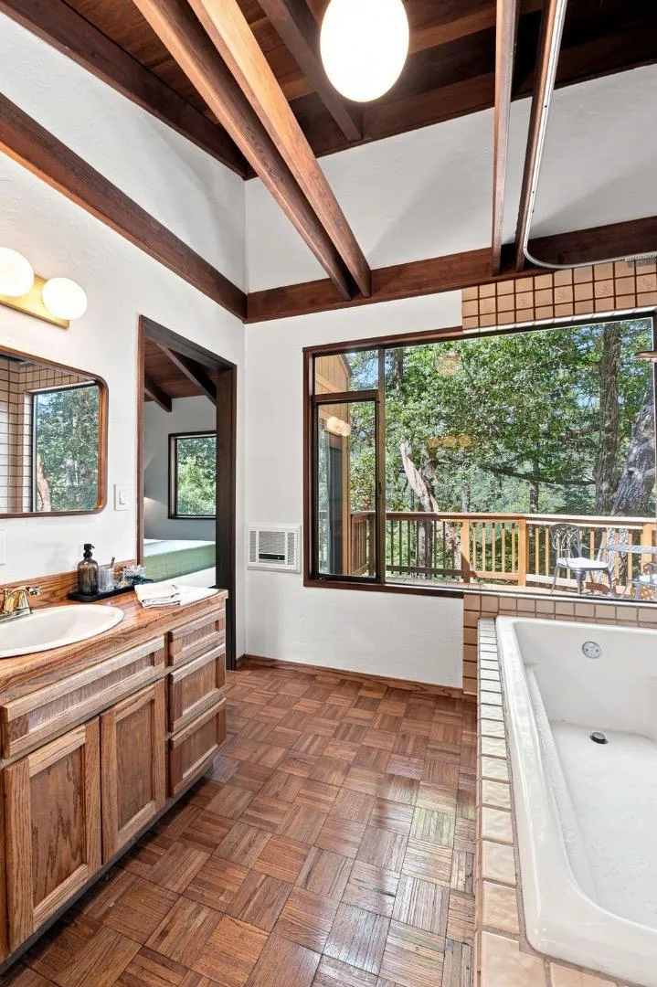 22163 Miller Ridge Road Los Gatos, CA 95033