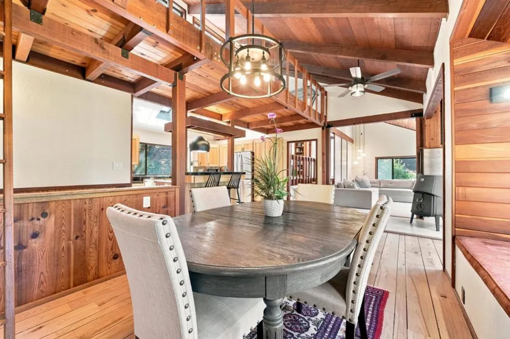 22163 Miller Ridge Road Los Gatos, CA 95033