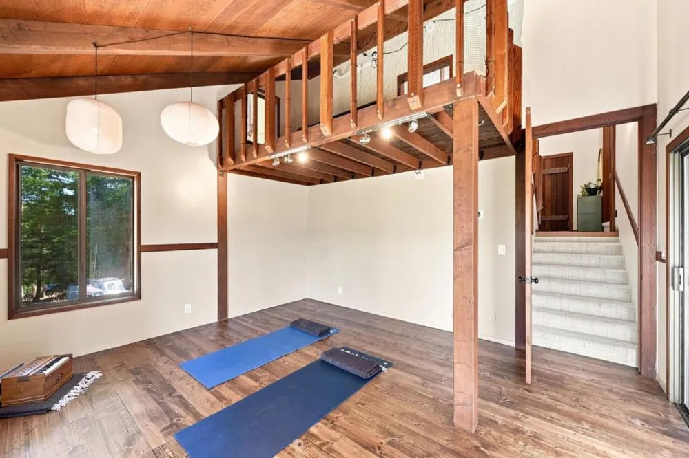 22163 Miller Ridge Road Los Gatos, CA 95033