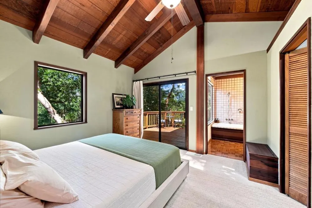 22163 Miller Ridge Road Los Gatos, CA 95033