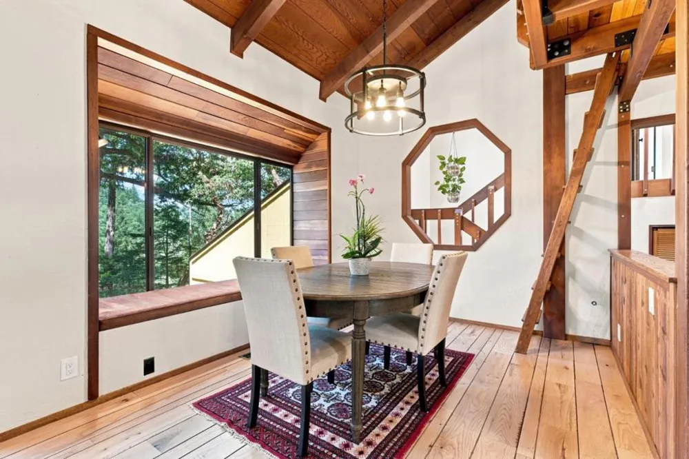 22163 Miller Ridge Road Los Gatos, CA 95033