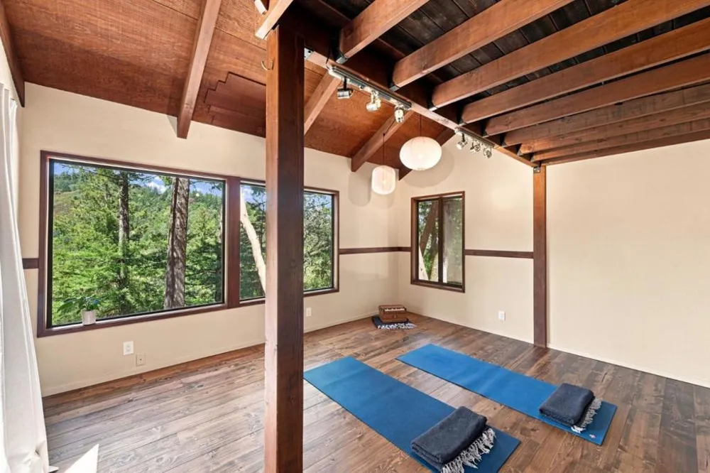 22163 Miller Ridge Road Los Gatos, CA 95033