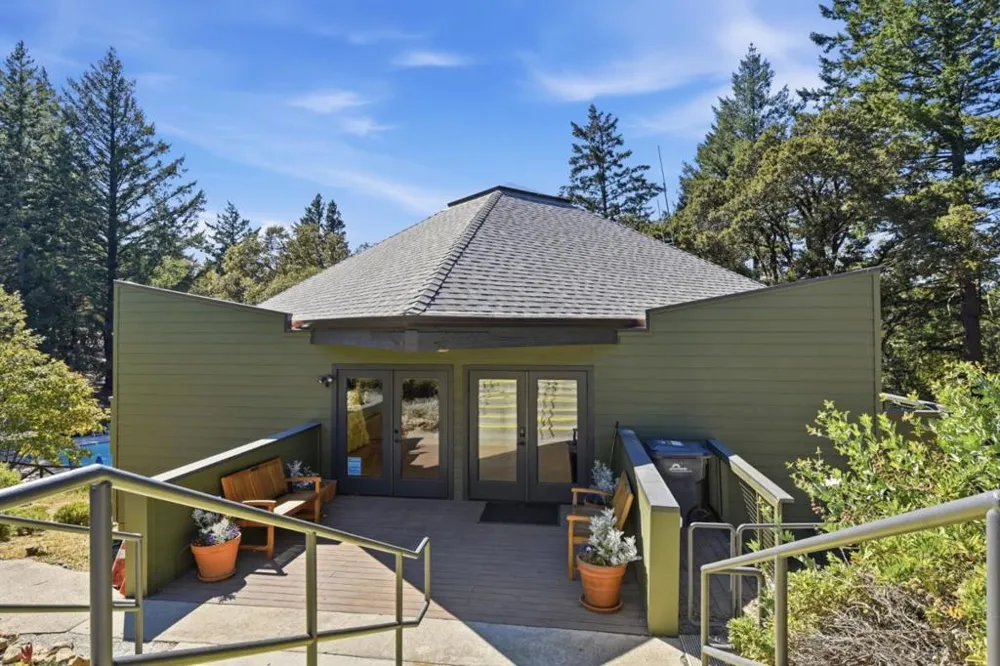 22163 Miller Ridge Road Los Gatos, CA 95033