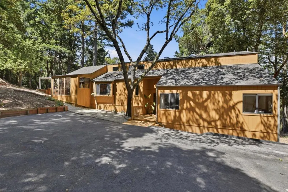22163 Miller Ridge Road Los Gatos, CA 95033
