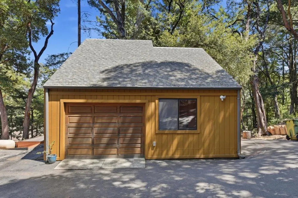 22163 Miller Ridge Road Los Gatos, CA 95033