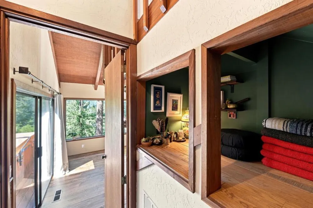 22163 Miller Ridge Road Los Gatos, CA 95033