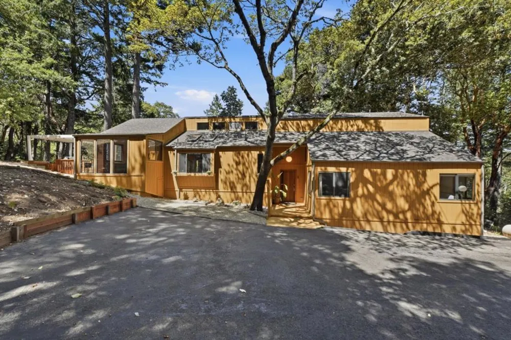 22163 Miller Ridge Road Los Gatos, CA 95033