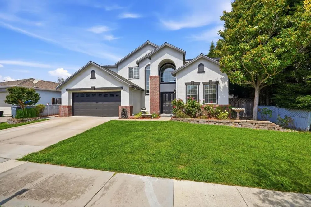 1371 Peregrine Drive Gilroy, CA 95020