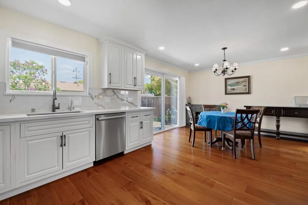 2347 Bennington Lane Hayward, CA 94545