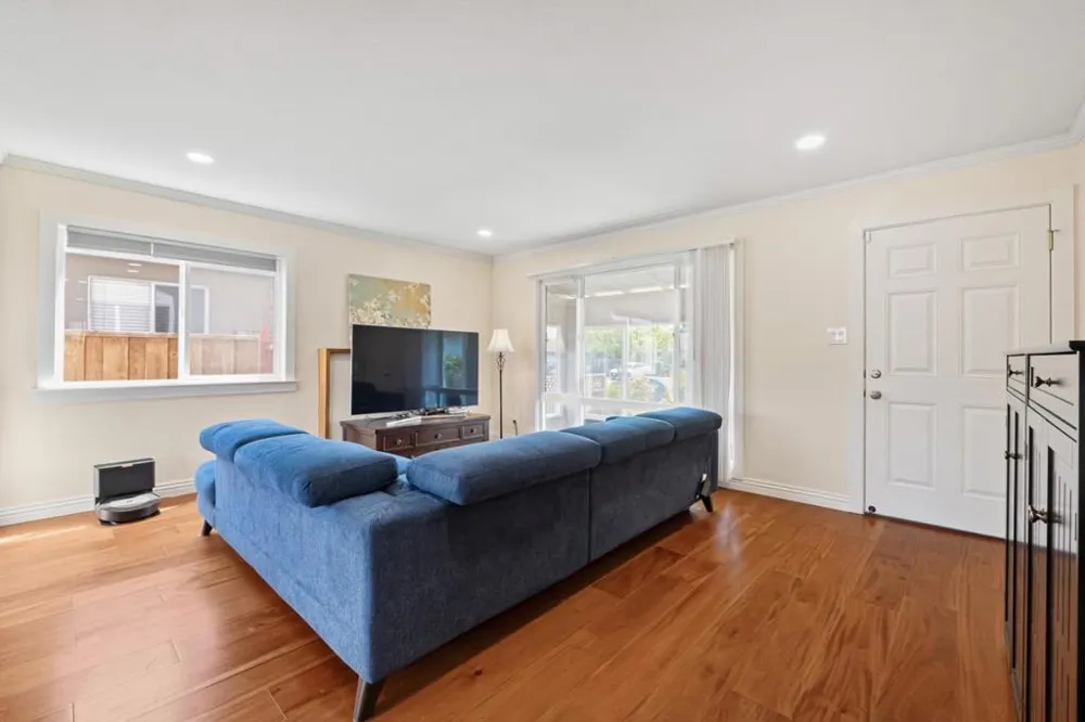 2347 Bennington Lane Hayward, CA 94545