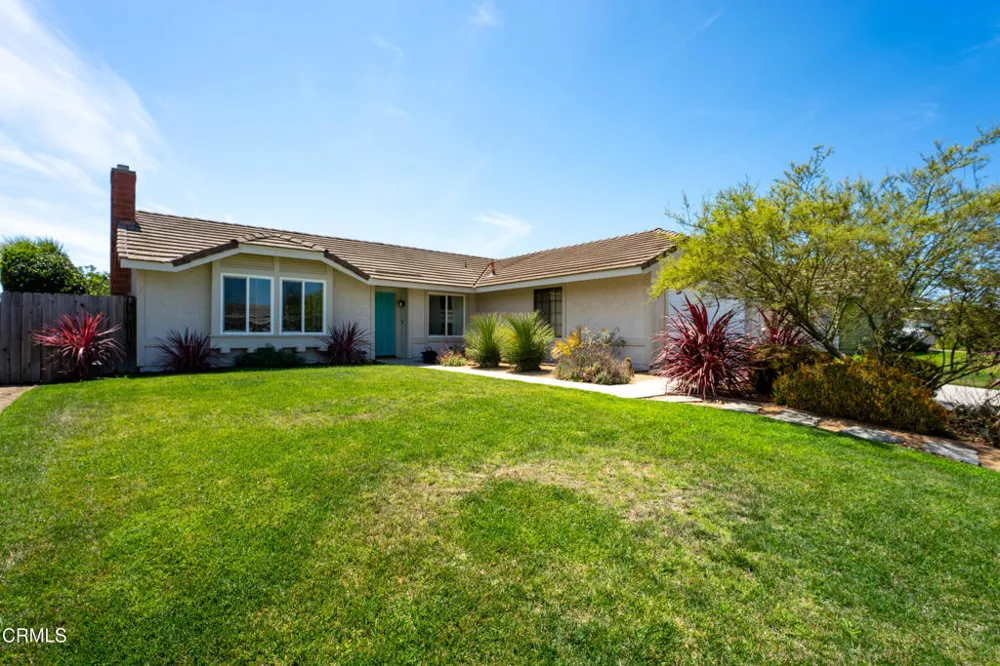 4552 Milpas Street Camarillo, CA 93012