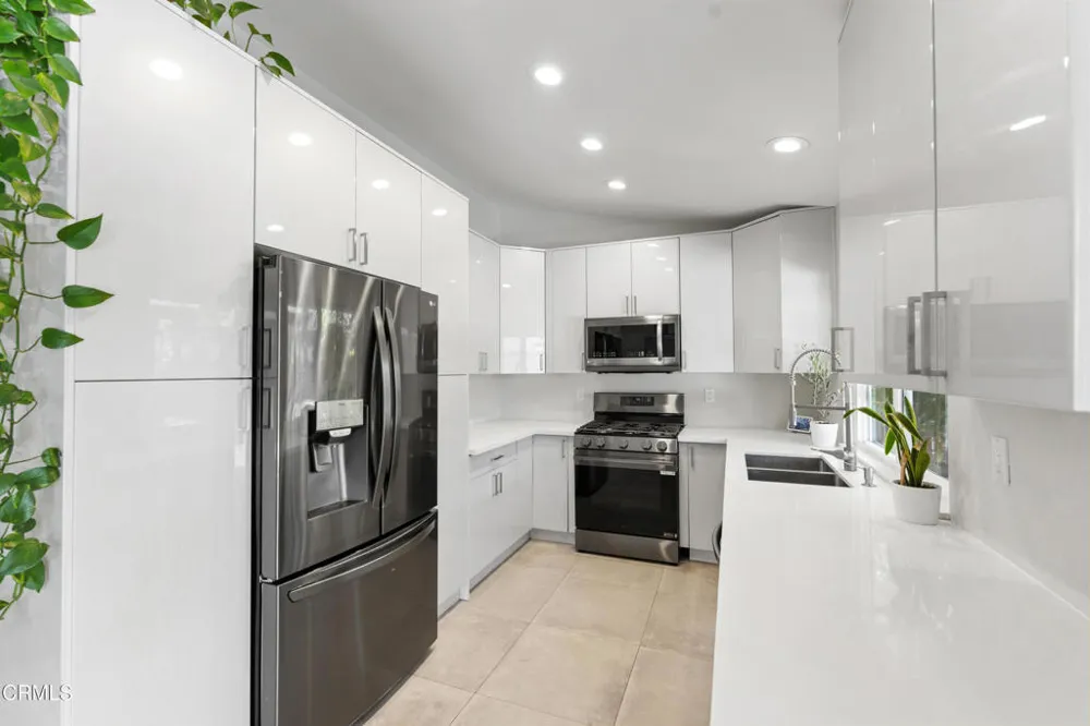 4552 Milpas Street Camarillo, CA 93012