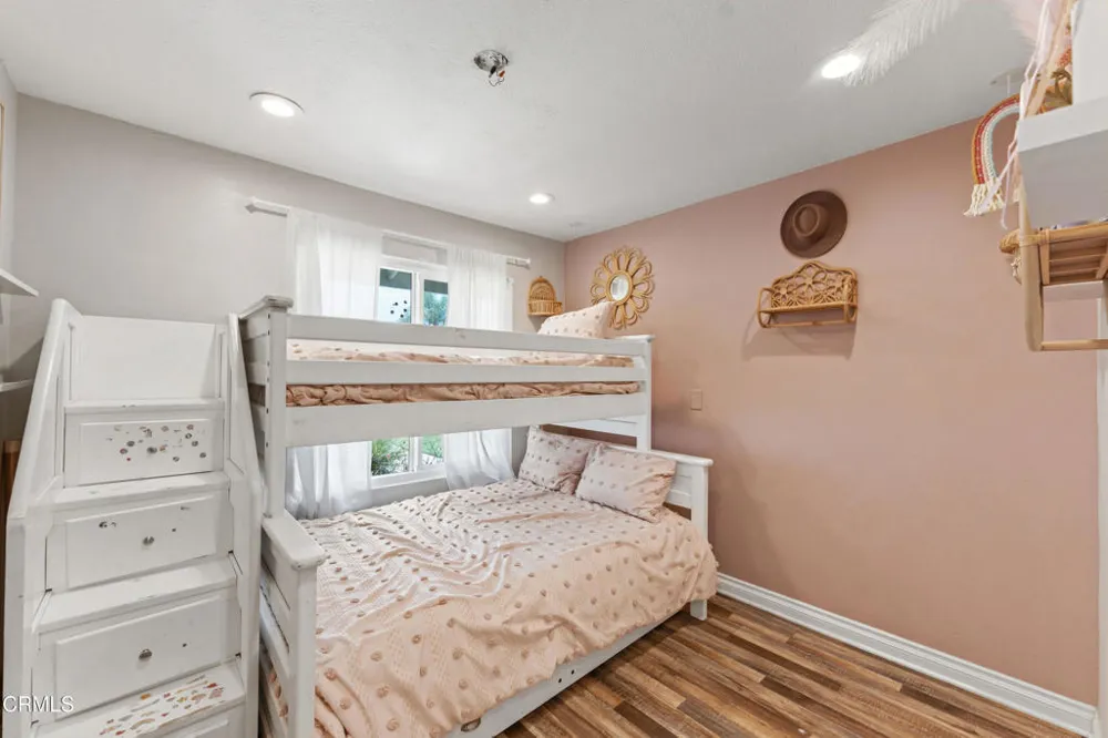 4552 Milpas Street Camarillo, CA 93012