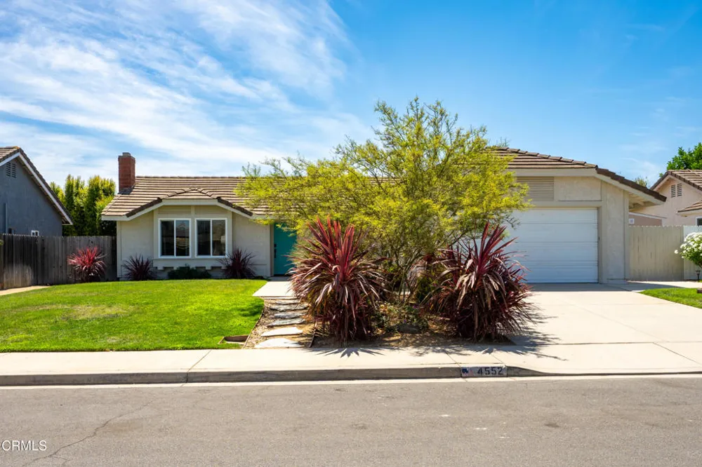4552 Milpas Street Camarillo, CA 93012