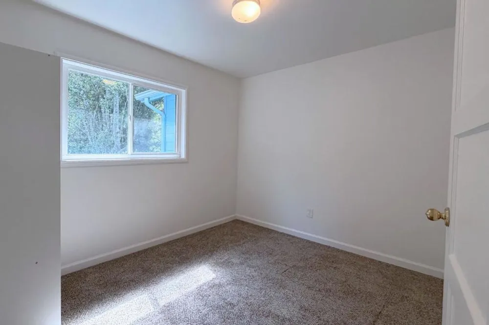 652 Rockaway Beach Avenue Pacifica, CA 94044