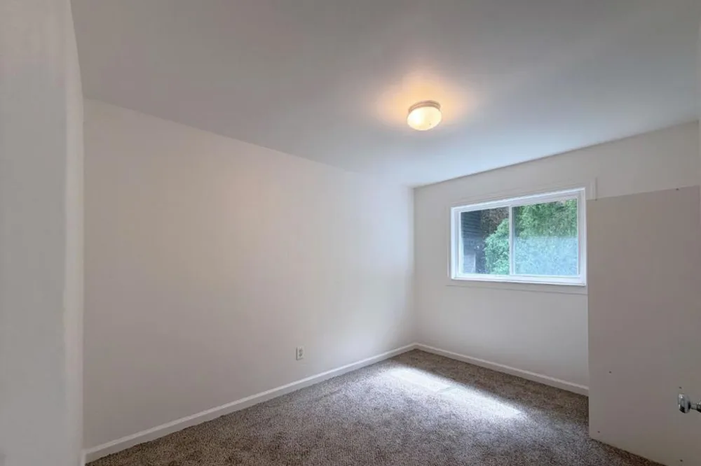 652 Rockaway Beach Avenue Pacifica, CA 94044