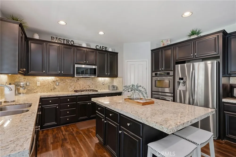 17688 Wren Drive Canyon Country, CA 91387
