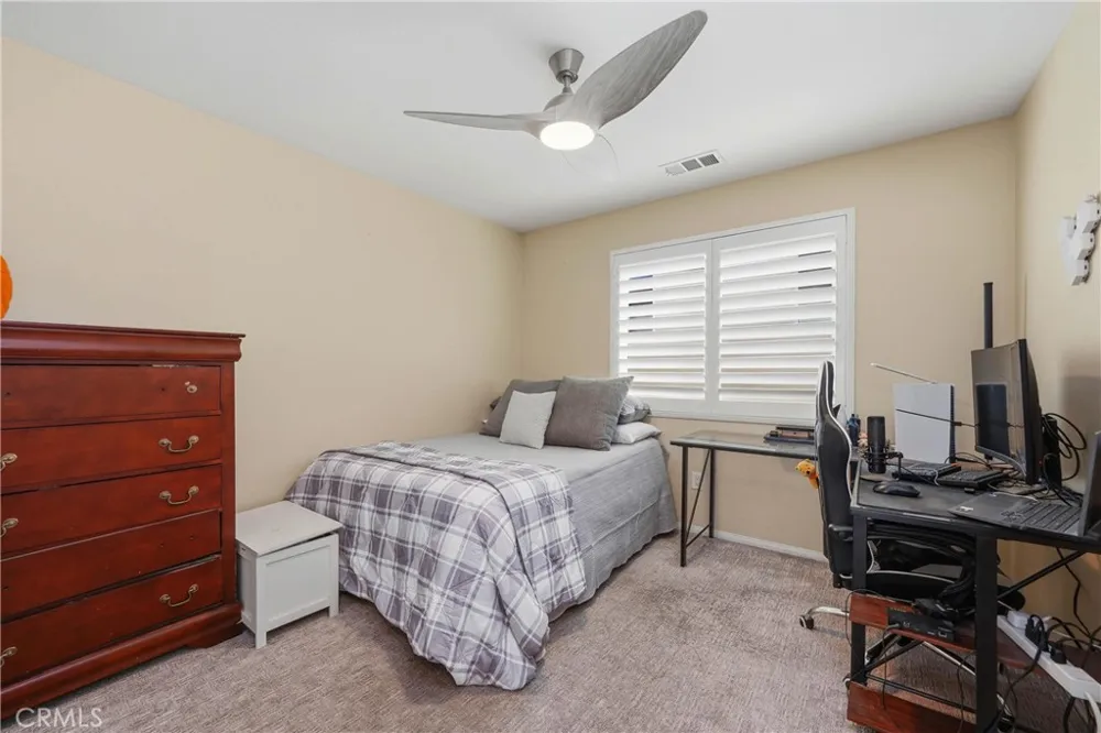 17688 Wren Drive Canyon Country, CA 91387