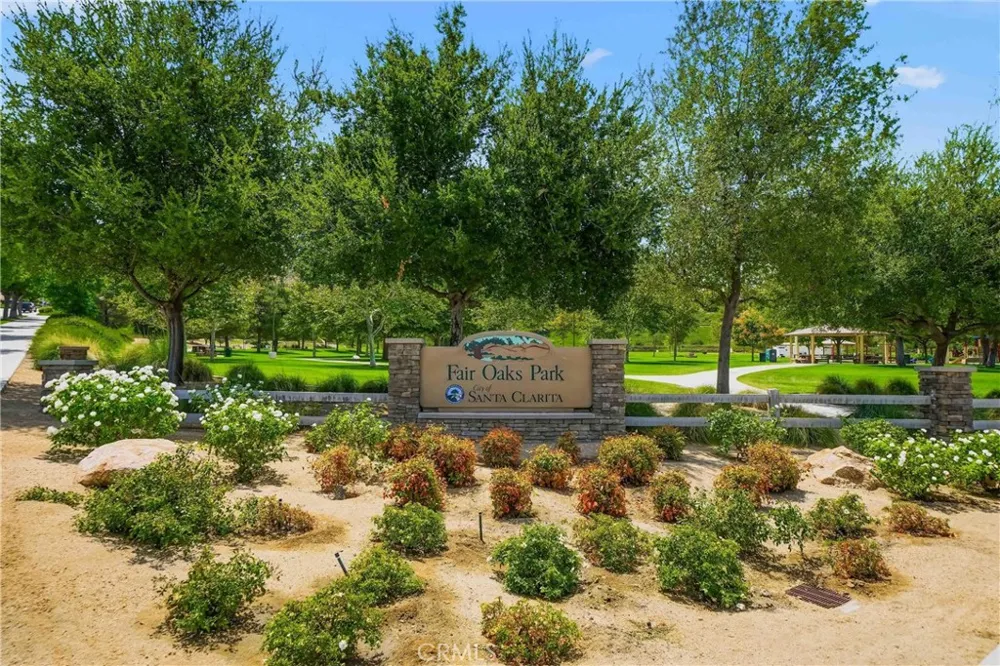 17688 Wren Drive Canyon Country, CA 91387