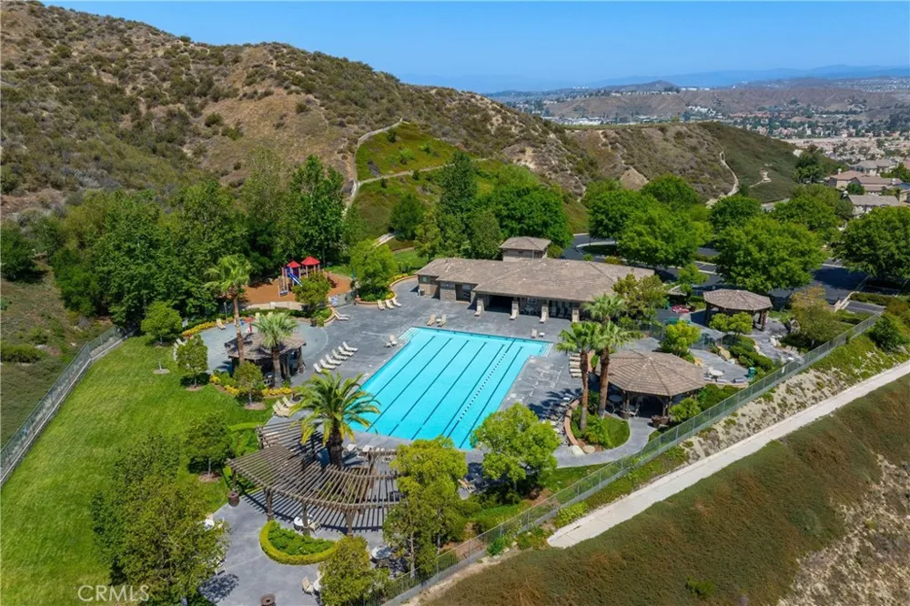 17688 Wren Drive Canyon Country, CA 91387
