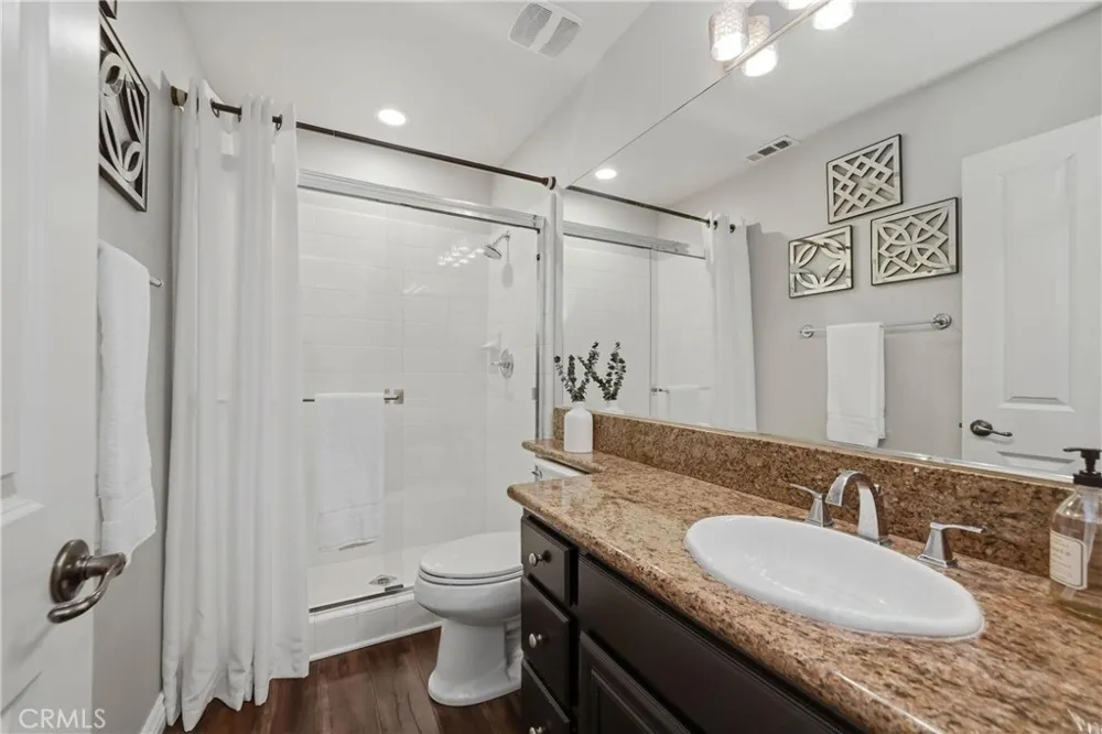 17688 Wren Drive Canyon Country, CA 91387