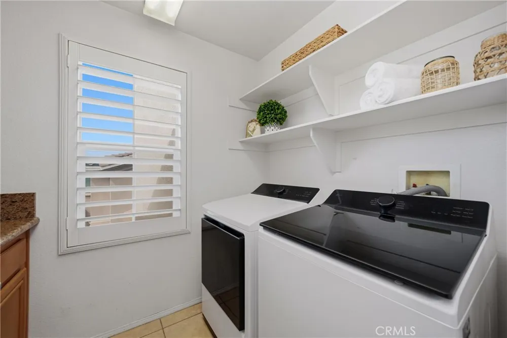 17688 Wren Drive Canyon Country, CA 91387