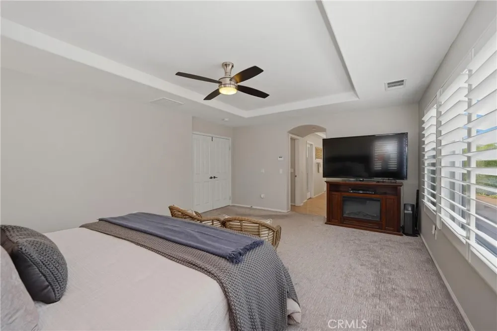 17688 Wren Drive Canyon Country, CA 91387