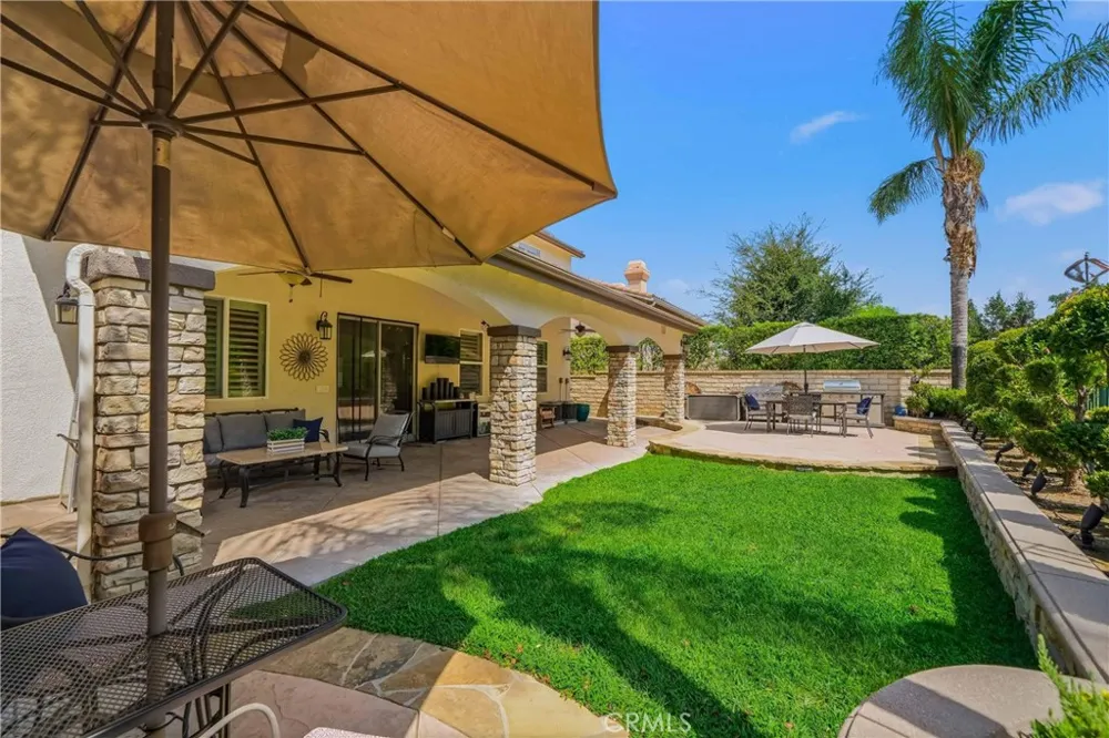 17688 Wren Drive Canyon Country, CA 91387
