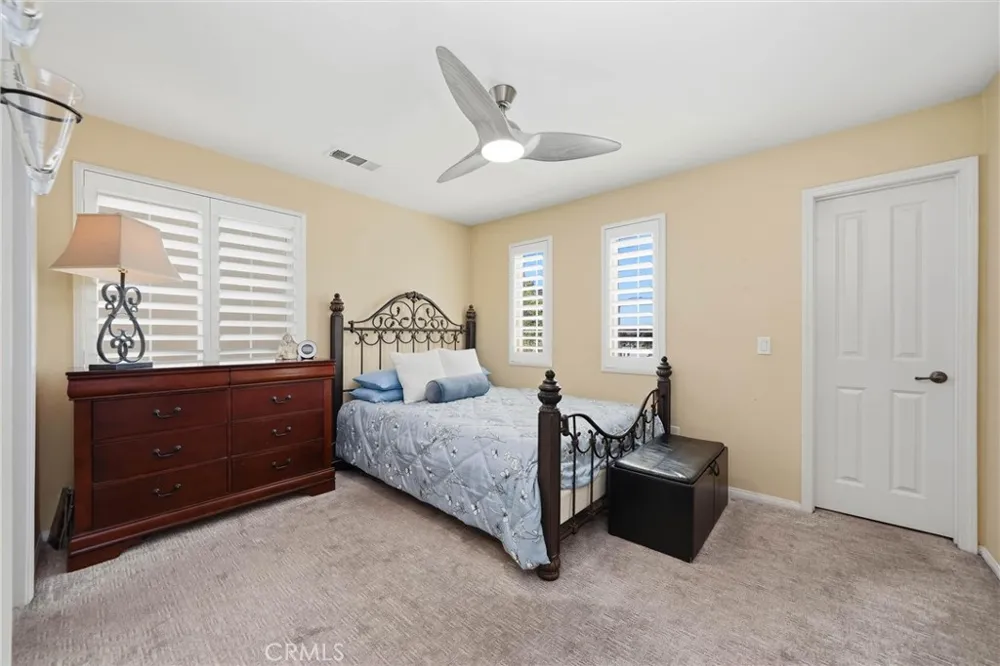 17688 Wren Drive Canyon Country, CA 91387