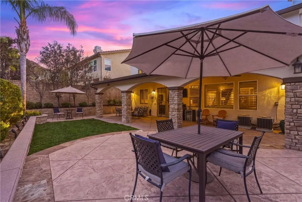 17688 Wren Drive Canyon Country, CA 91387