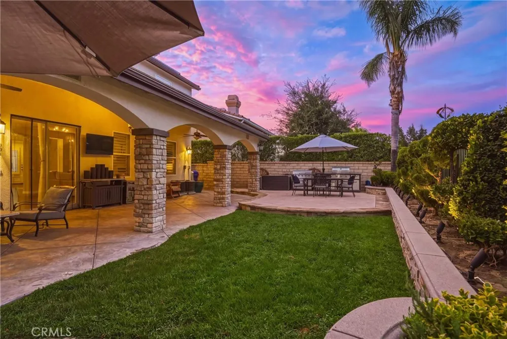 17688 Wren Drive Canyon Country, CA 91387