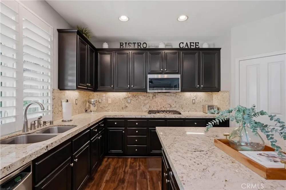 17688 Wren Drive Canyon Country, CA 91387