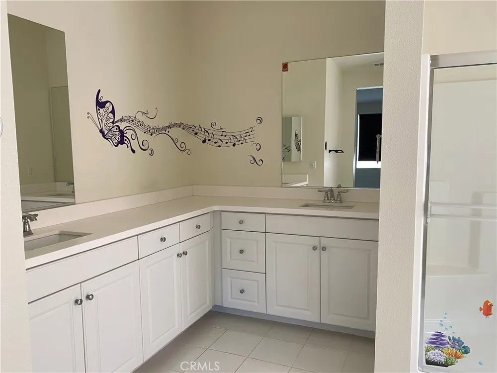 4232 W Ivesbrook Street Lancaster, CA 93536